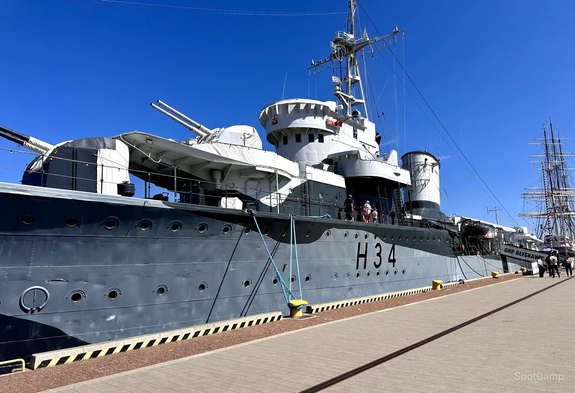 Atrakcja ORP Błyskawica w al. Jana Pawła II
