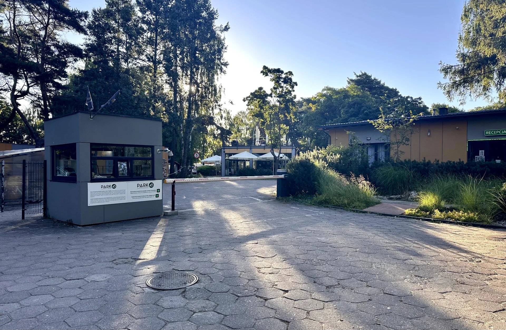 Kemping Camping Park 45 w Sopocie w ul. Bitwy pod Płowcami 73–79