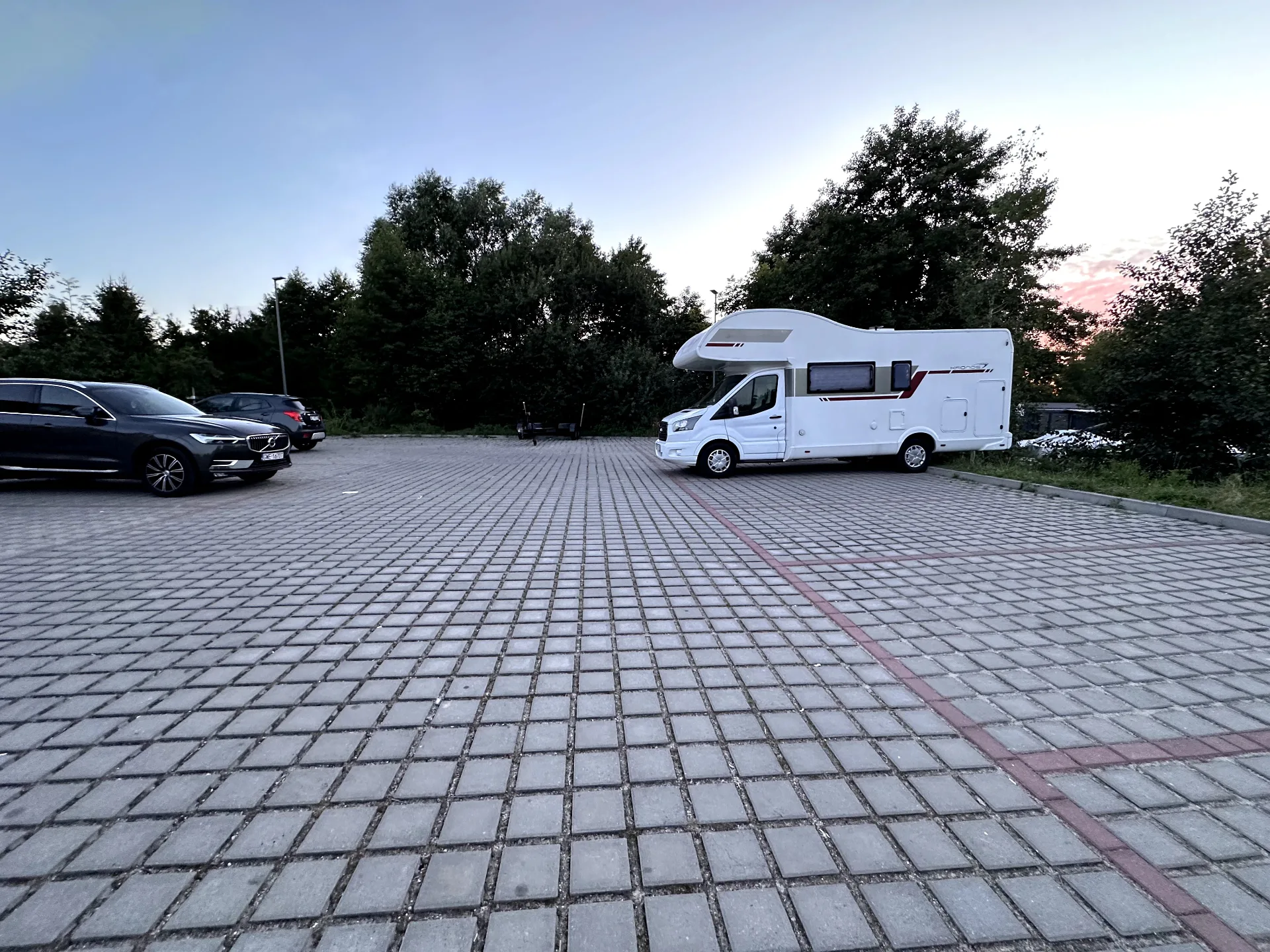 Parking Parking przy Urzędzie Gminy Kosakowo w Morska 56