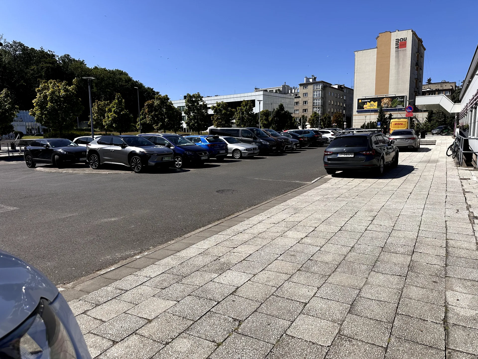 Parking Parking przy Hotelu Mercure w Armii Krajowej 22 — 3